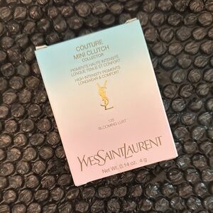 Yves Saint Laurent Couture Mini Clutch Eyeshadow - Blooming Lust
